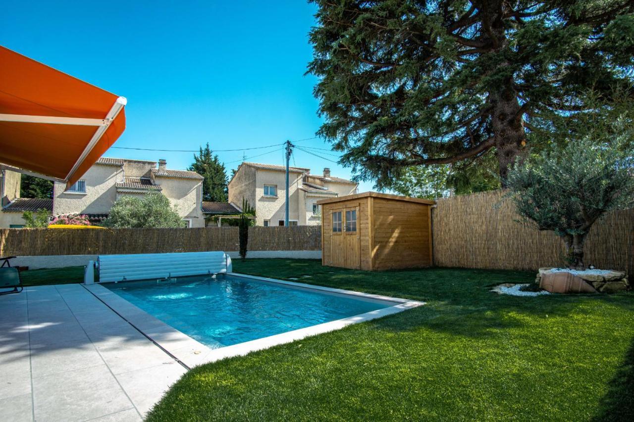 فيلا Christine'S Shed LʼIsle-sur-la-Sorgue المظهر الخارجي الصورة